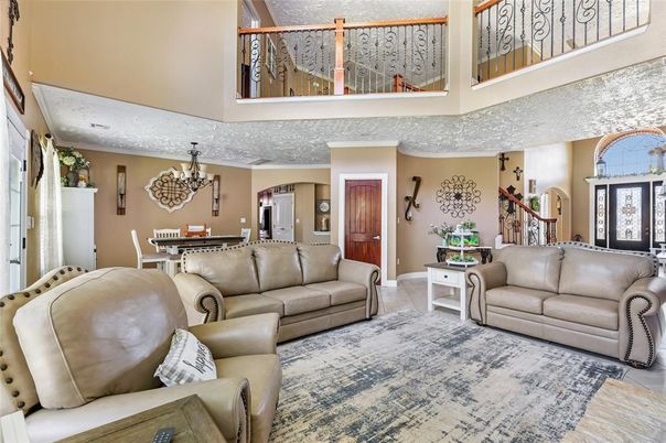 Chandelier, Dining room, Interior, Living room