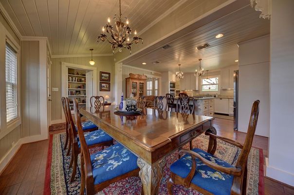 Chandelier, Dining room, Interior, Kitchen, Recessed Lighting, Wood Texture Flooring