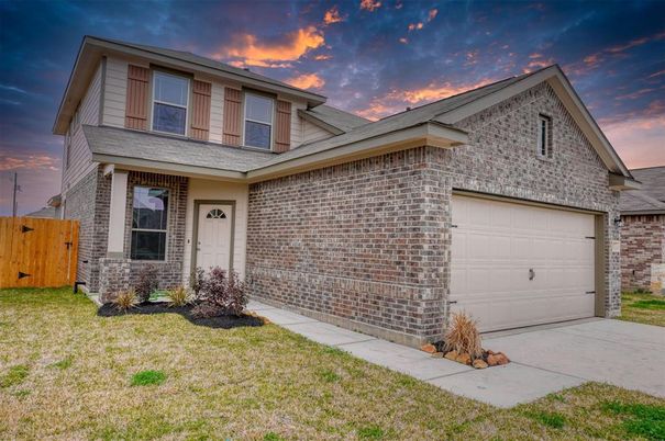 Attached, Exterior, Facade, Brick Facade, Brick Traditional