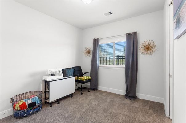 Home Office, Interior