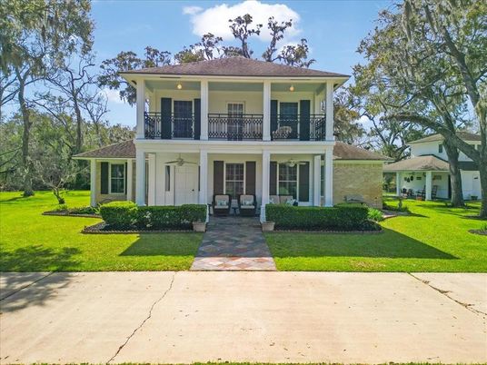Backyard, Exterior, Facade, Georgian