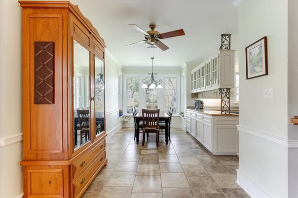Chandelier, Dining room, Interior, Kitchen