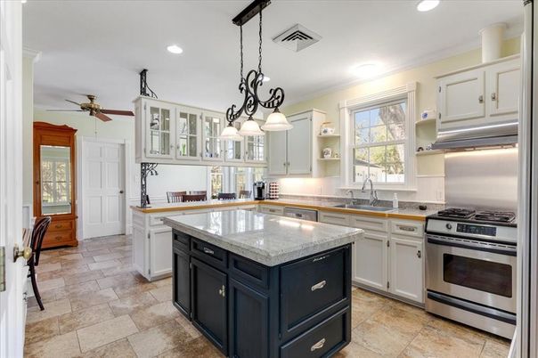 Chandelier, Interior, Kitchen, Recessed Lighting, Stainless Steel Appliances