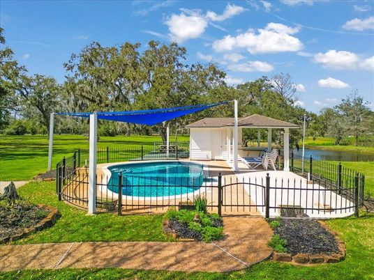 Exterior, Pool, Water