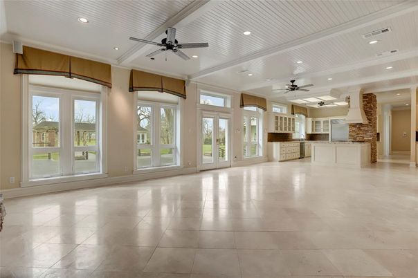 Empty room, Interior, Recessed Lighting