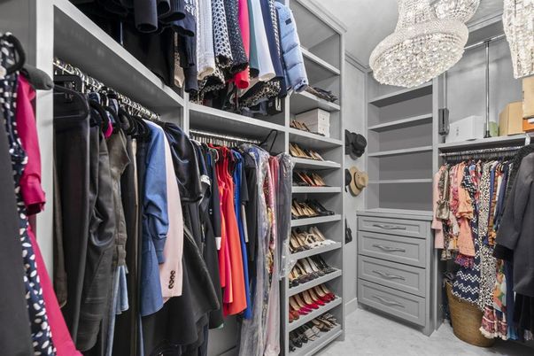 Chandelier, Interior, Walk-in Closets
