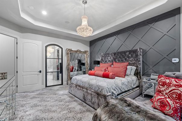 Bedroom, Chandelier, Interior, Pendant Lights, Recessed Lighting