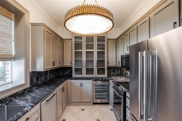 Interior, Kitchen, Stainless Steel Appliances