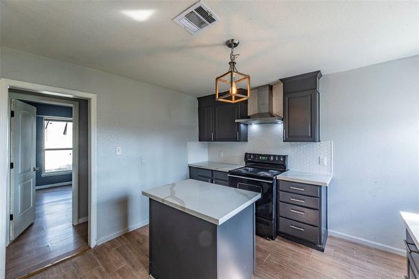 Interior, Kitchen, Pendant Lights, Wood Texture Flooring