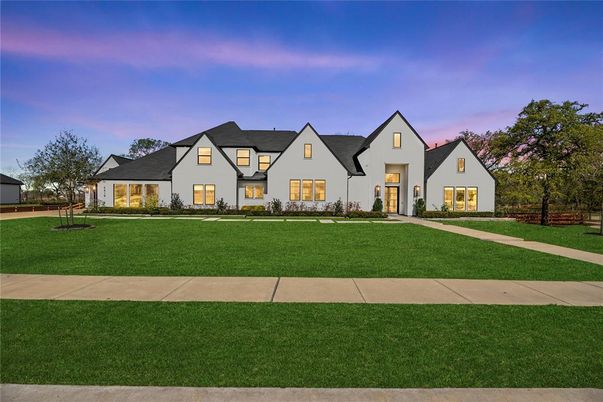 Backyard, Exterior, Facade, Farmhouse