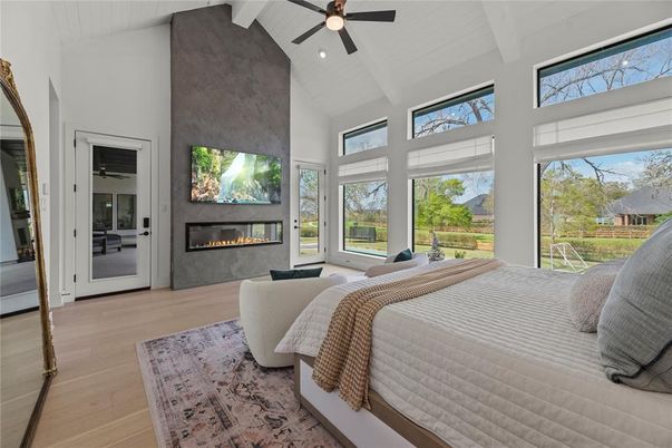 Bedroom, Fireplace, Interior, Recessed Lighting, Wood Texture Flooring