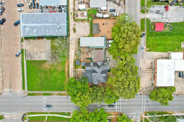 Exterior, Drone