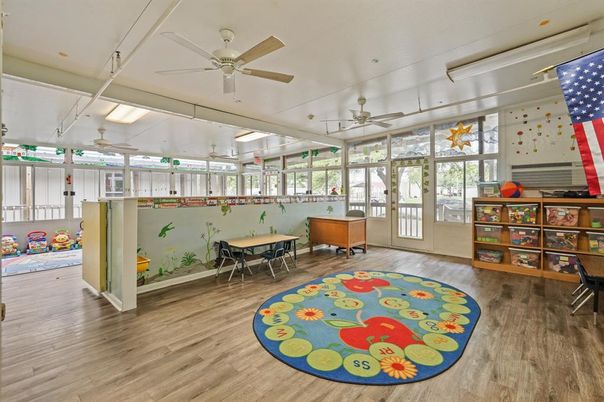 Interior, Sun Room, Wood Texture Flooring