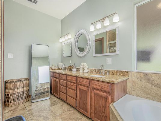 Bathroom, Dual Sink Vanities, Interior