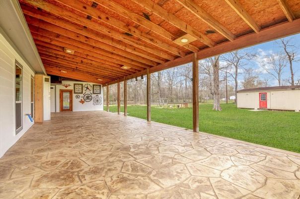 Backyard, Exterior