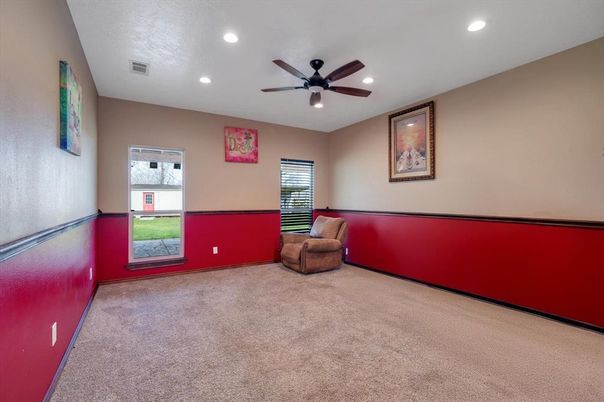 Empty room, Interior, Recessed Lighting