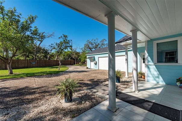 Backyard, Detached Garage, Exterior