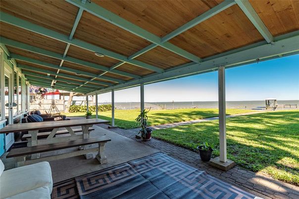 Backyard, Exterior, Water