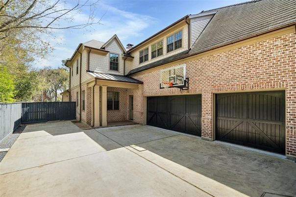 Attached, Exterior, Facade, Brick Facade, Brick Traditional