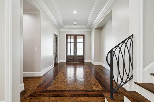 Interior, Recessed Lighting, Wood Texture Flooring