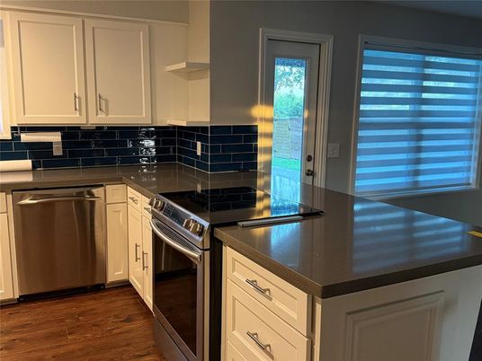 Interior, Kitchen, Stainless Steel Appliances, Wood Texture Flooring