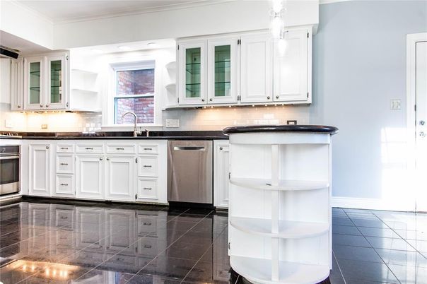Interior, Kitchen, Pendant Lights, Stainless Steel Appliances