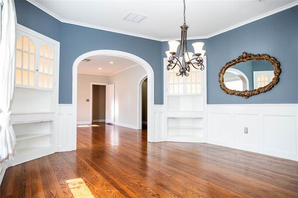 Chandelier, Empty room, Interior, Recessed Lighting, Wood Texture Flooring