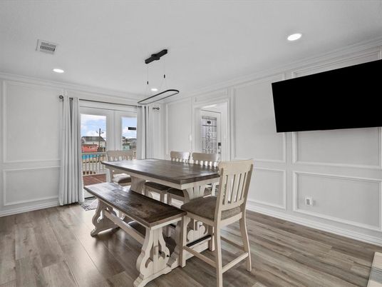 Dining room, Interior, Pendant Lights, Recessed Lighting, Wood Texture Flooring