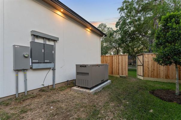 Backyard, Exterior