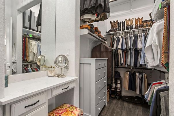 Interior, Walk-in Closets, Wood Texture Flooring