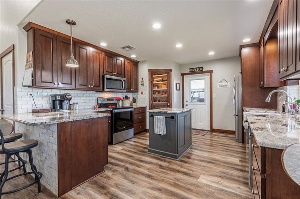 Interior, Kitchen, Pendant Lights, Recessed Lighting, Wood Texture Flooring