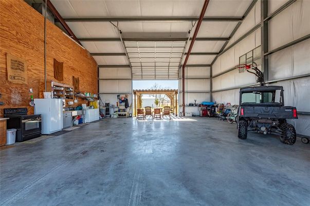 Garage, Interior