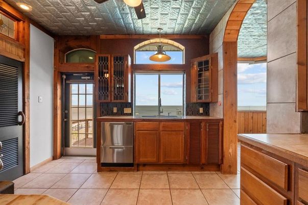 Interior, Kitchen, Pendant Lights, Recessed Lighting