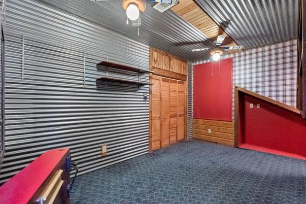 Empty room, Interior, Wooden Walls