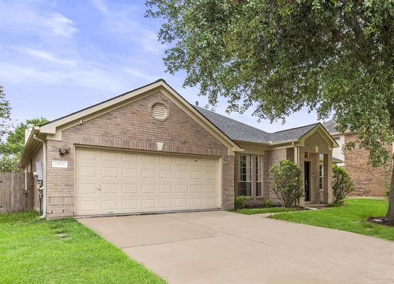 Attached, Exterior, Facade, Brick Facade, Brick Traditional