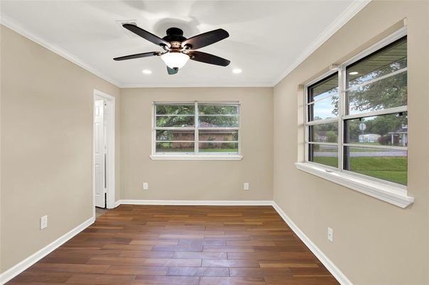 Empty room, Interior, Recessed Lighting, Wood Texture Flooring