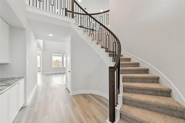 Interior, Recessed Lighting, Wood Texture Flooring