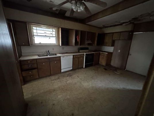 Interior, Kitchen
