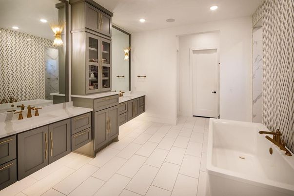 Bathroom, Dual Sink Vanities, Interior, Recessed Lighting