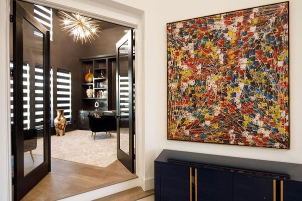 Home Office, Interior