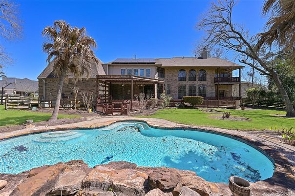 Exterior, Pool, Solar Panels