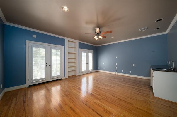 Empty room, Interior, Recessed Lighting, Wood Texture Flooring