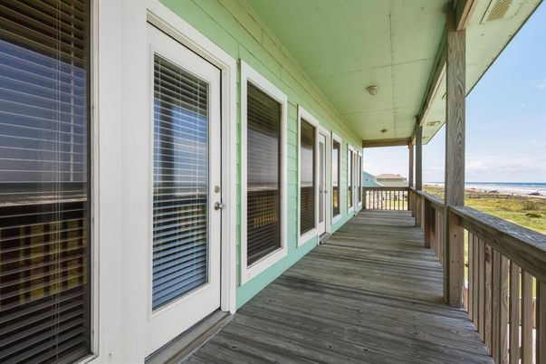 Exterior, Wood Texture Flooring