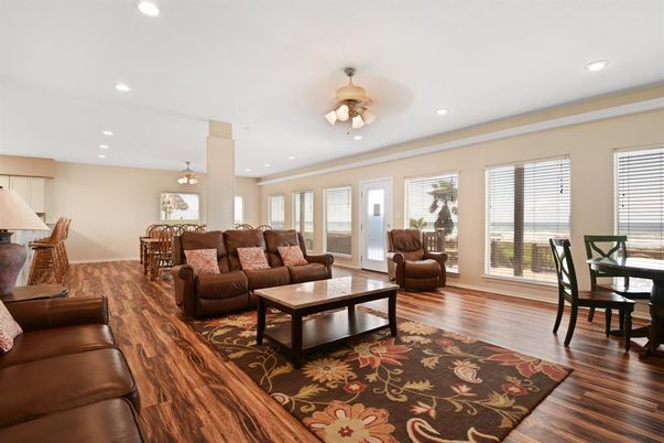 Dining room, Interior, Living room, Recessed Lighting, Wood Texture Flooring