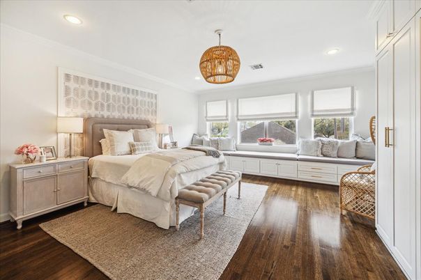 Bedroom, Interior, Pendant Lights, Recessed Lighting, Wood Texture Flooring