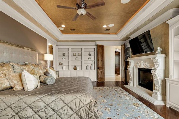 Bedroom, Fireplace, Interior, Recessed Lighting, Wood Texture Flooring