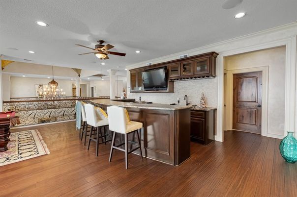 Chandelier, Interior, Recessed Lighting, Wood Texture Flooring