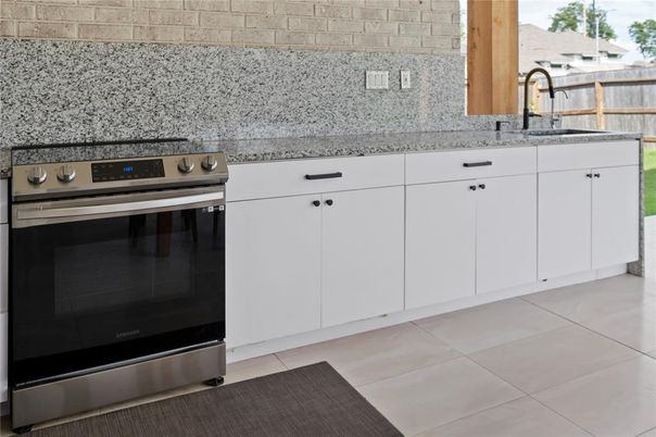 Interior, Kitchen, Stainless Steel Appliances