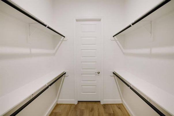 Interior, Walk-in Closets, Wood Texture Flooring