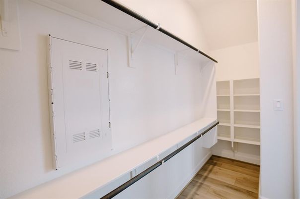 Interior, Walk-in Closets, Wood Texture Flooring